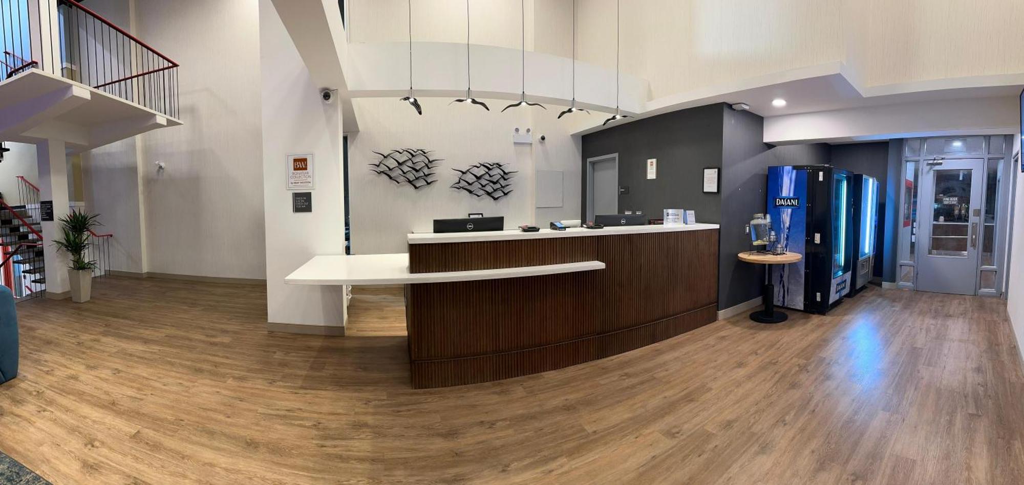 Superior Shores Hotel, Bw Signature Collection Hotel 3*